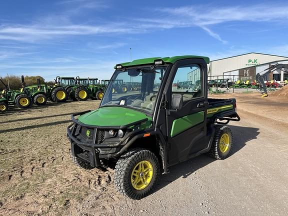 Image of John Deere XUV 835R Primary image