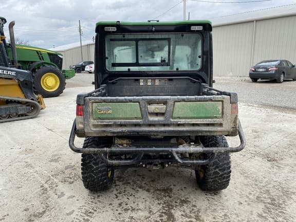 Image of John Deere XUV 835R equipment image 3
