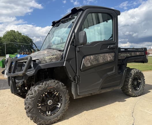 Image of John Deere XUV 835R Primary image