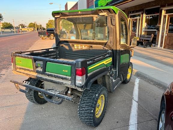 Image of John Deere XUV 835R equipment image 4