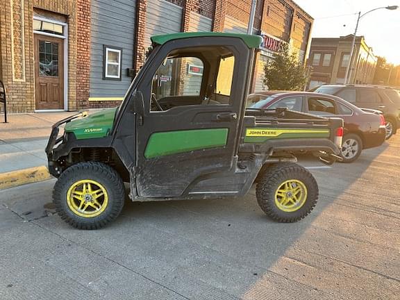 Image of John Deere XUV 835R equipment image 1