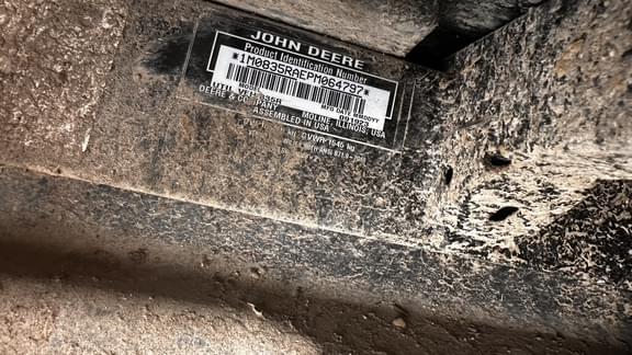 Image of John Deere XUV 835R equipment image 1