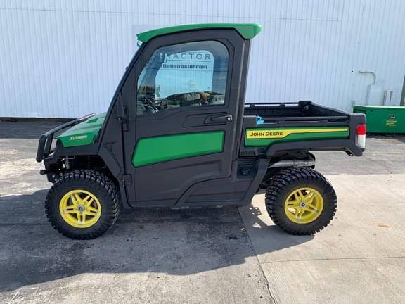 Image of John Deere XUV 835R equipment image 1