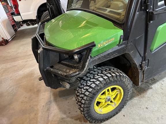 Image of John Deere XUV 835R equipment image 1