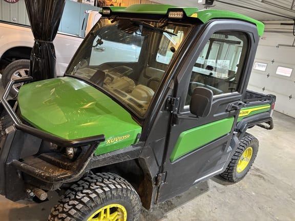 Main image John Deere XUV 835R