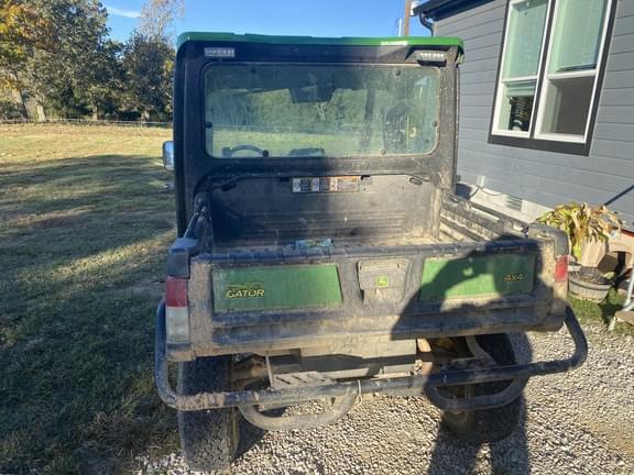 Image of John Deere XUV 835R equipment image 2