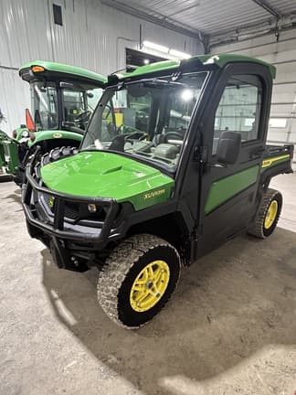 Image of John Deere XUV 835R equipment image 2