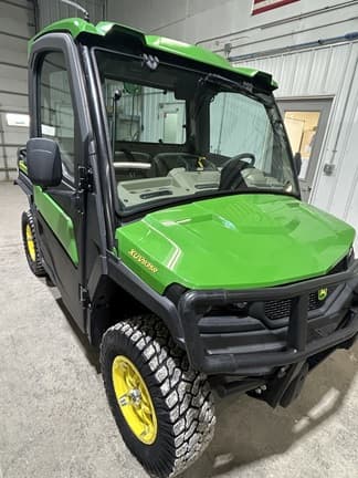 Image of John Deere XUV 835R equipment image 4