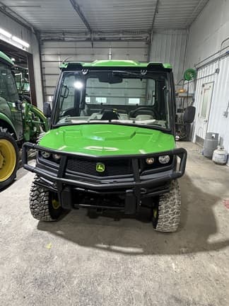 Image of John Deere XUV 835R equipment image 3