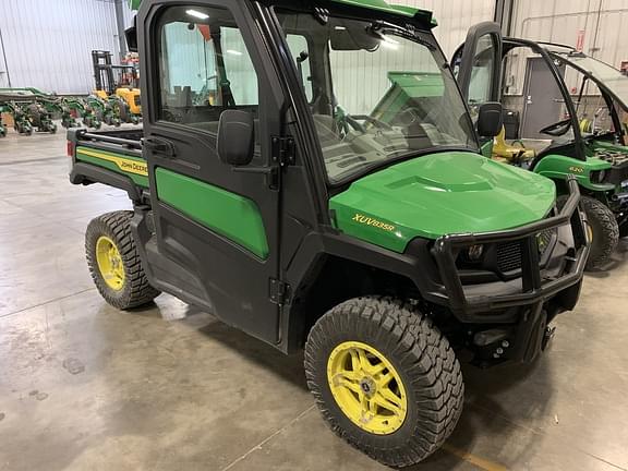 Image of John Deere XUV 835R Primary image