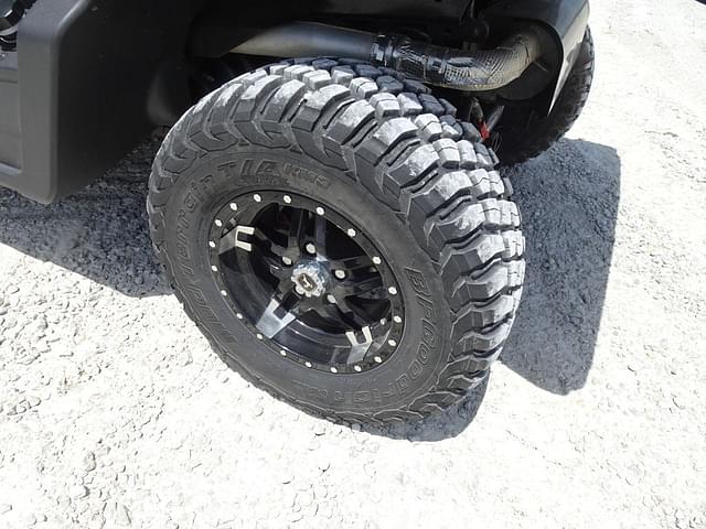 Image of John Deere XUV 835R equipment image 3