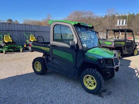 2023 John Deere XUV 835R Equipment Image0