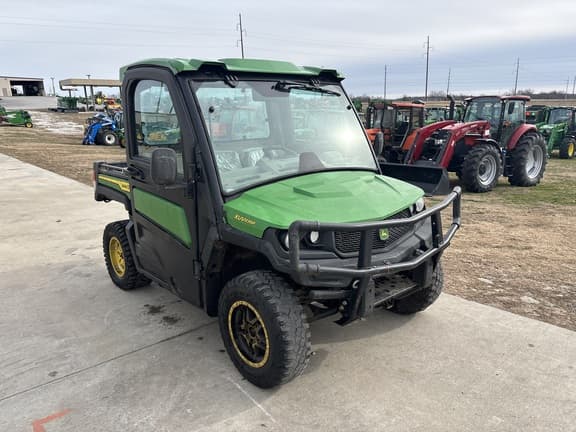 Image of John Deere XUV 835R equipment image 4