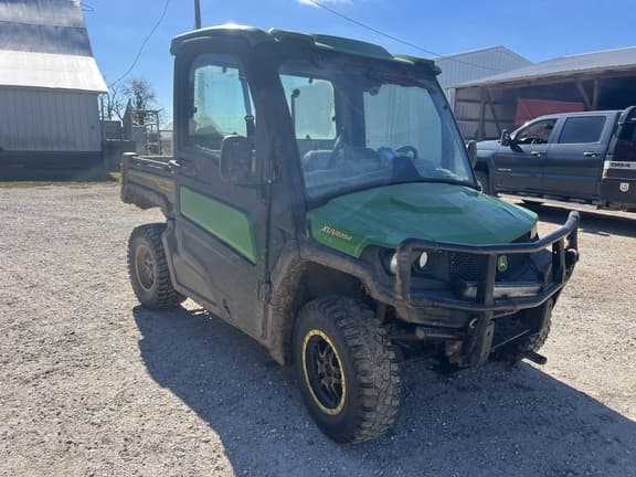 Image of John Deere XUV 835R Primary image