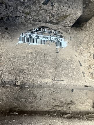 Image of John Deere XUV 835R equipment image 4