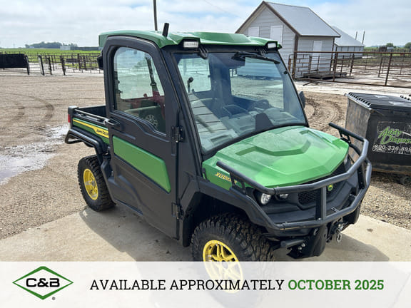 2023 John Deere XUV 835R Equipment Image0