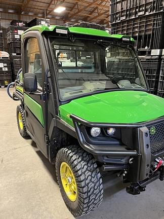 Image of John Deere XUV 835R Primary image