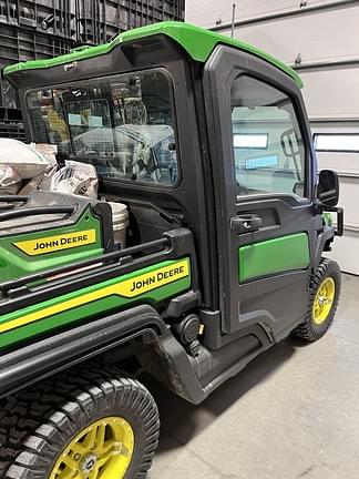 Image of John Deere XUV 835R equipment image 4