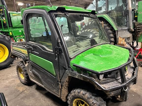 Image of John Deere XUV 835R Primary image