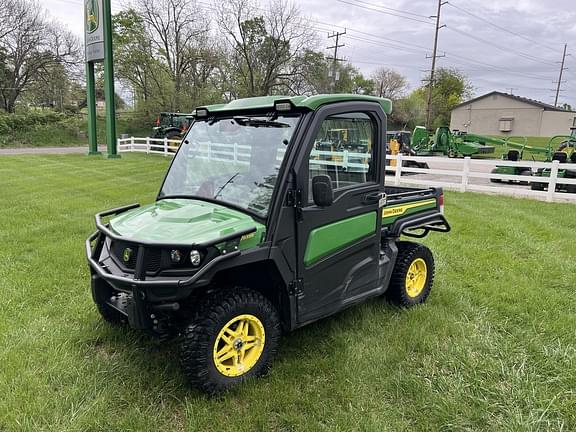 Image of John Deere XUV 835R Primary image