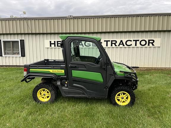 Image of John Deere XUV 835R equipment image 2