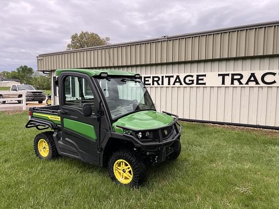 Image of John Deere XUV 835R equipment image 1