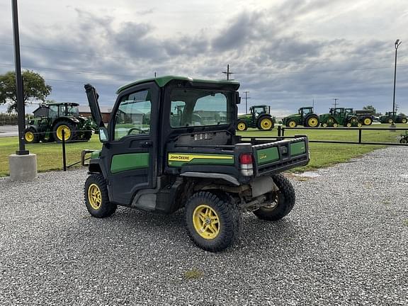 Image of John Deere XUV 835R equipment image 2