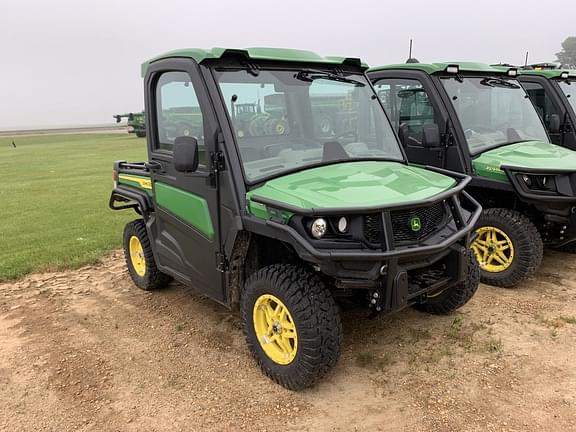 Image of John Deere XUV 835R equipment image 3