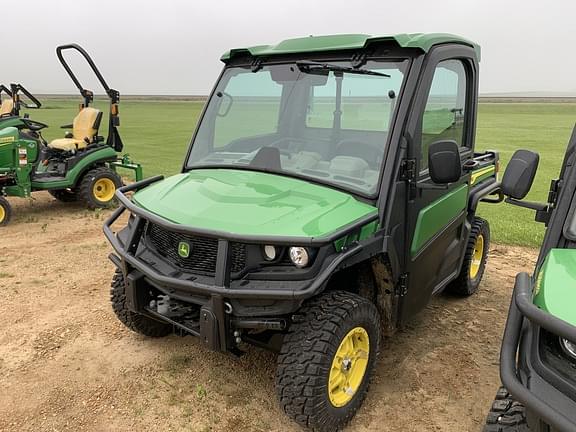 Image of John Deere XUV 835R equipment image 1