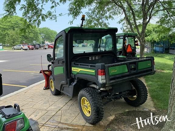 Image of John Deere XUV 835R equipment image 3