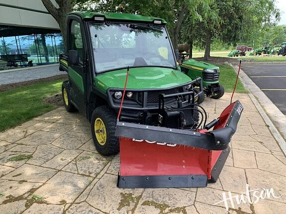 Image of John Deere XUV 835R Primary image