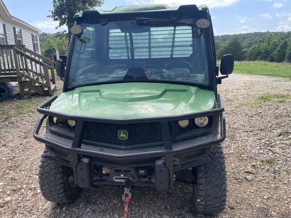 Image of John Deere XUV 835R equipment image 3
