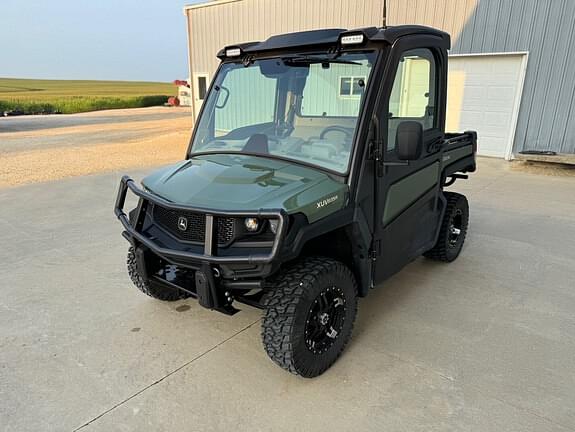 Image of John Deere XUV 835R Primary image
