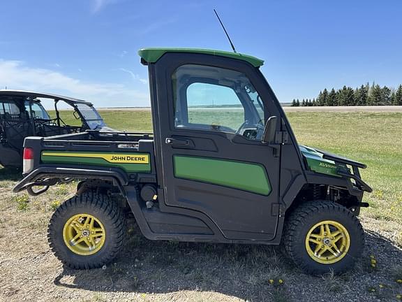 Image of John Deere XUV 835R equipment image 4