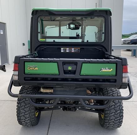 Image of John Deere XUV 835R equipment image 3