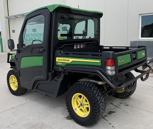 Image of John Deere XUV 835R equipment image 4