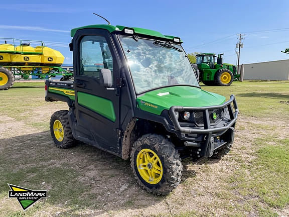 Image of John Deere XUV 835R equipment image 2