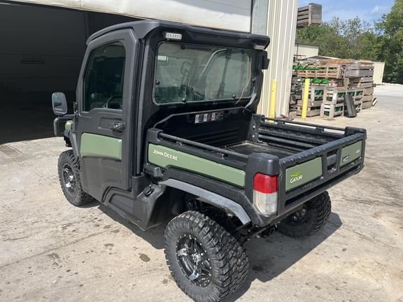 Image of John Deere XUV 835R equipment image 1