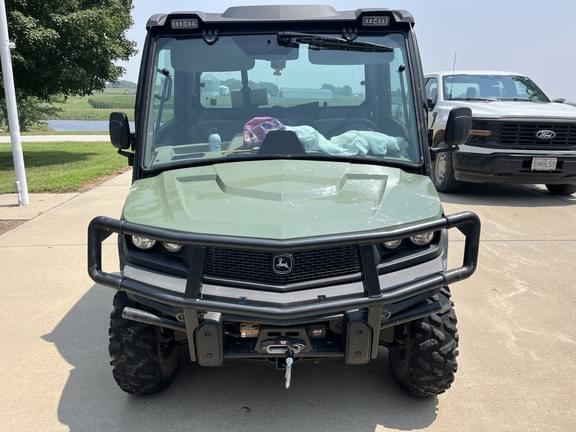 Image of John Deere XUV 835R equipment image 4