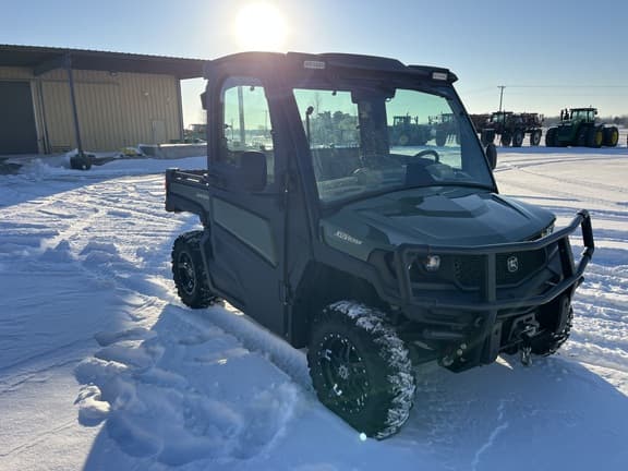 Image of John Deere XUV 835R equipment image 3