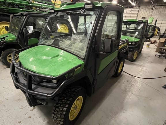 2023 John Deere XUV 835R Equipment Image0
