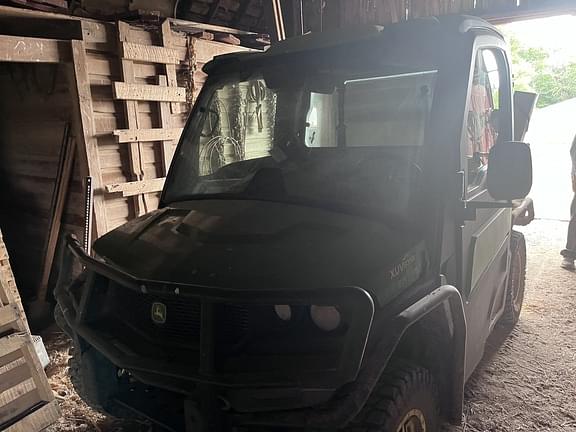 Image of John Deere XUV 835R Primary image