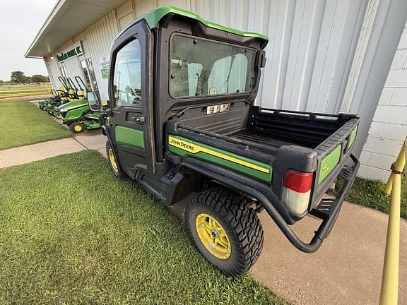 Image of John Deere XUV 835R equipment image 3