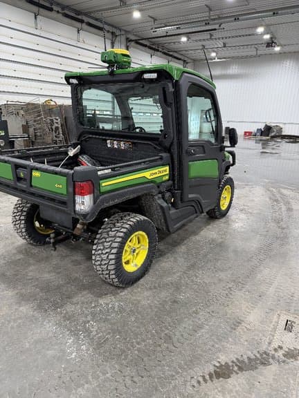 Image of John Deere XUV 835R equipment image 3