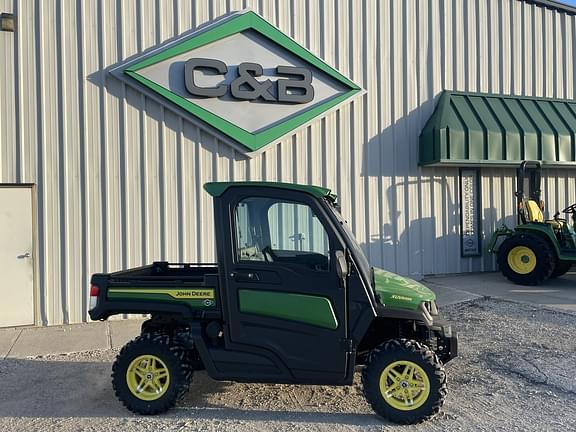 Image of John Deere XUV 835R equipment image 2