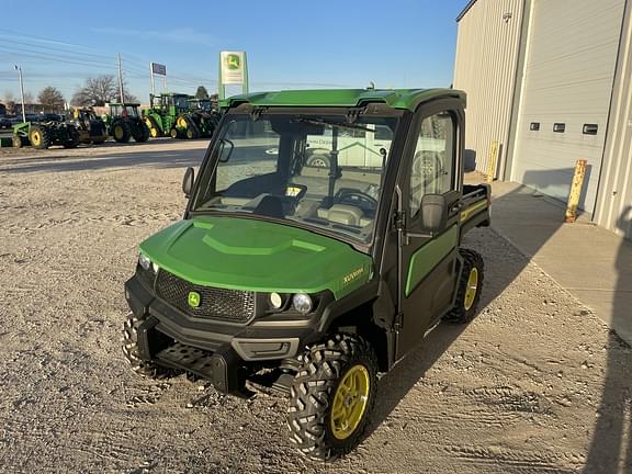 Image of John Deere XUV 835R Primary image