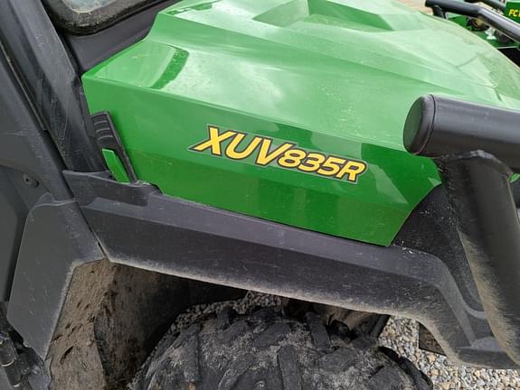 Image of John Deere XUV 835R equipment image 2