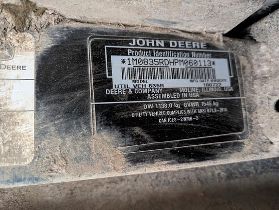 Image of John Deere XUV 835R equipment image 3