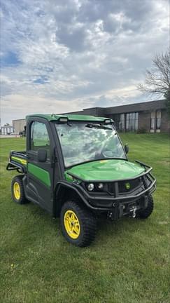 Image of John Deere XUV 835R Primary image