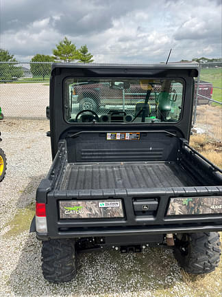 Image of John Deere XUV 835R equipment image 4